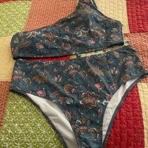 Brand new SHEIN bathing suit.